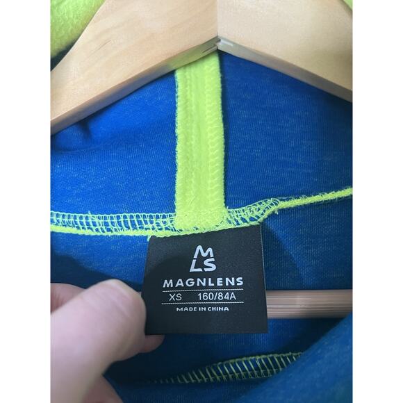 Magnlens Neon Yellow Pullover Fleece Size XS Activewear Athleisure - Picture 3 of 6